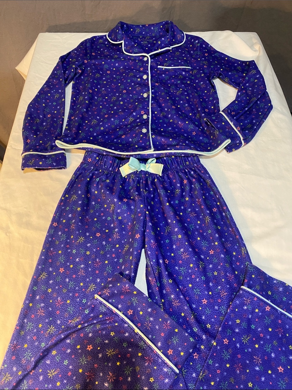 American  Girl Purple-Blue Star Print 2 Piece Pajama Set.  Size  XS 5/6